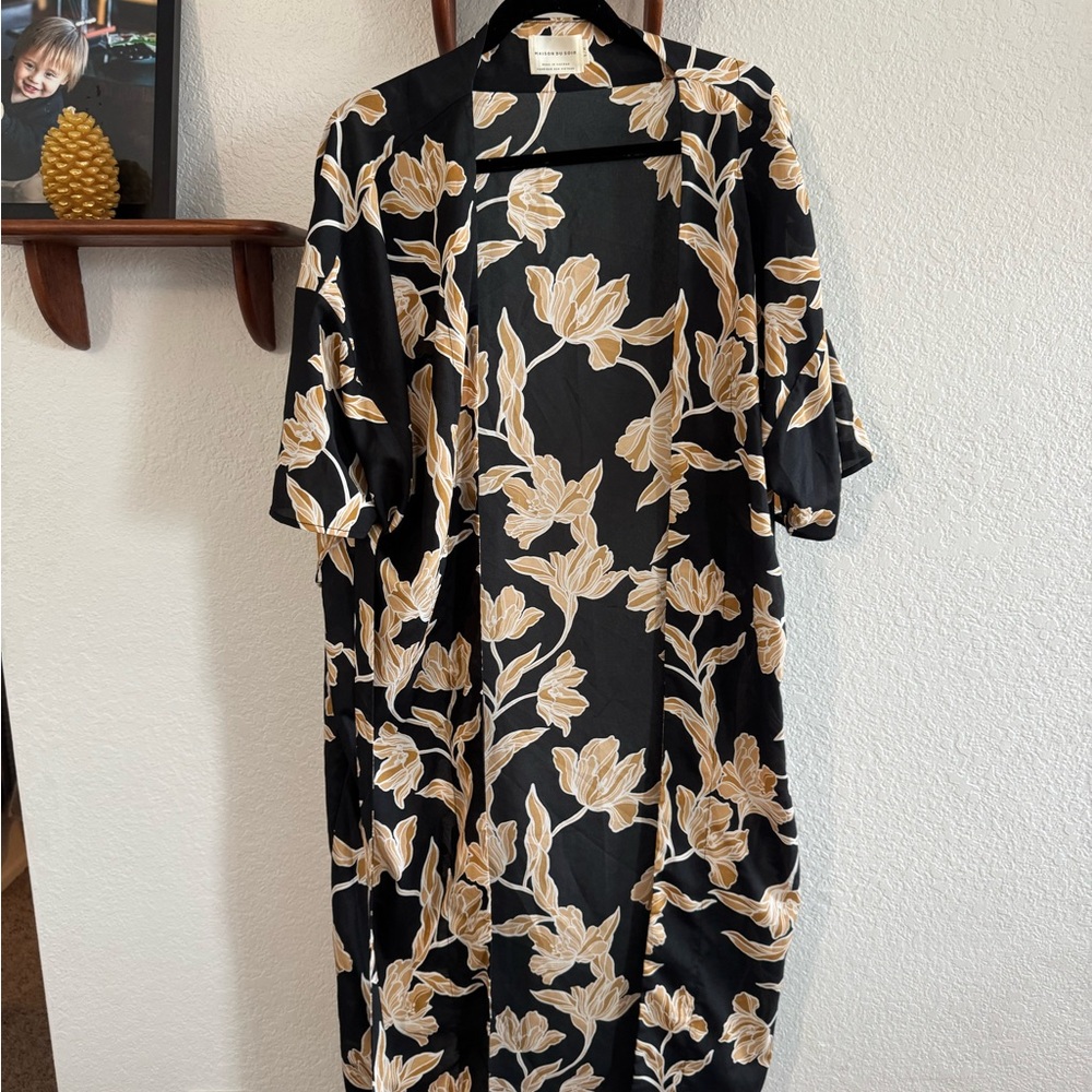 Maison Du Soir Floral Black and Gold Kimono Dress